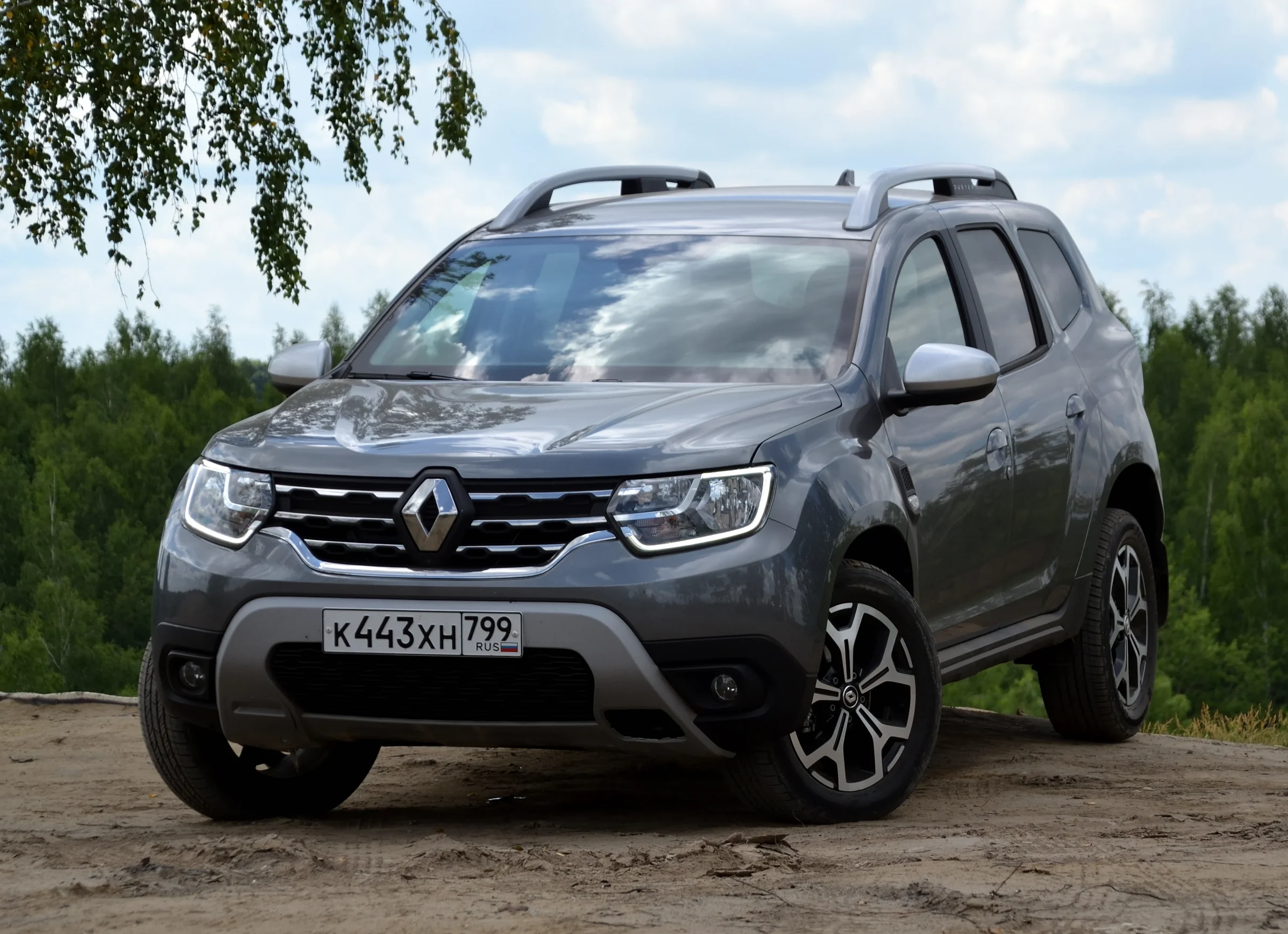 A silver Renault Duster SUV photographed outdoors in Russia in 2021; contextual archive image, not the 2026 India launch vehicle.